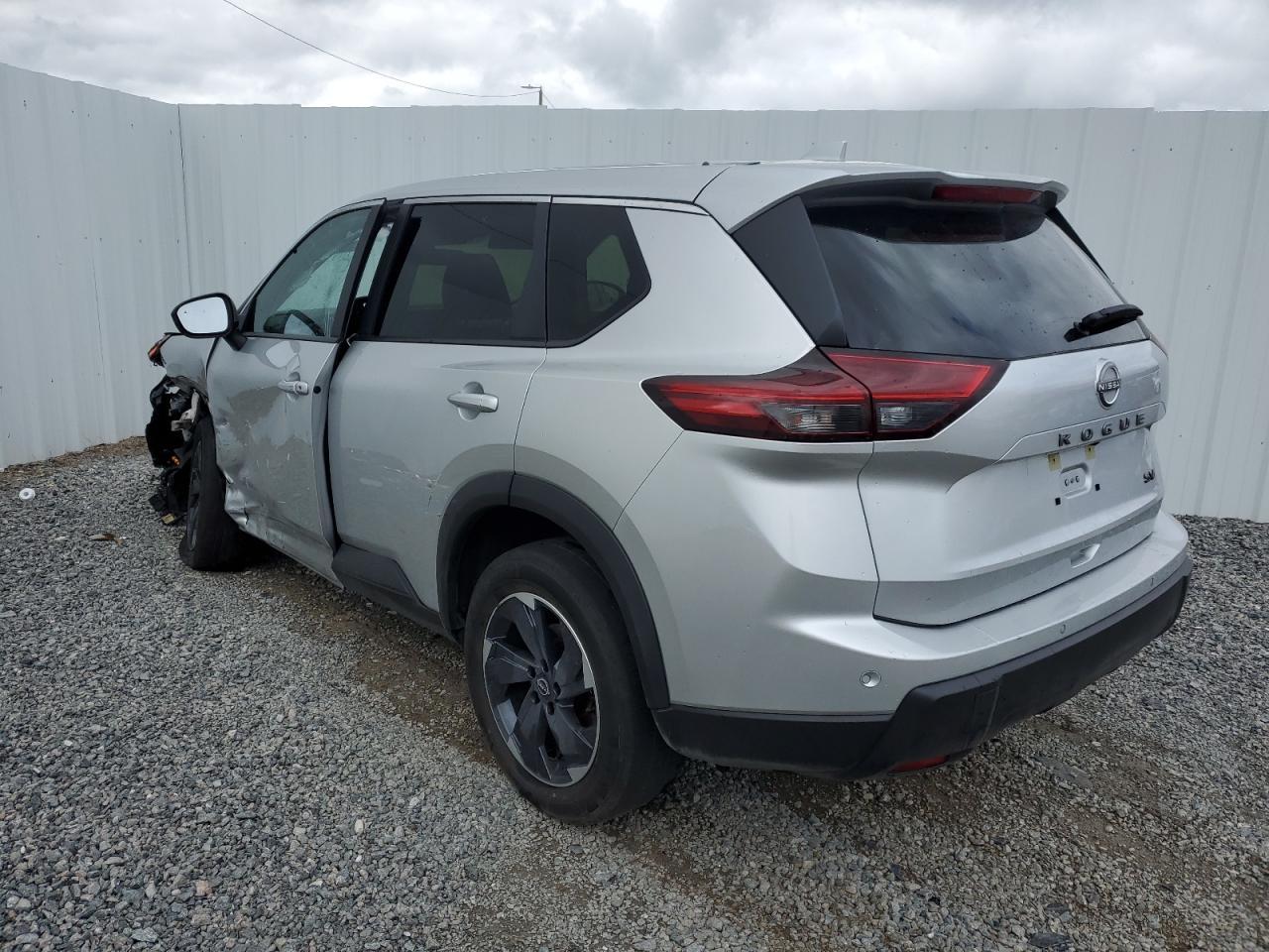 2024 NISSAN ROGUE SV - Image 2