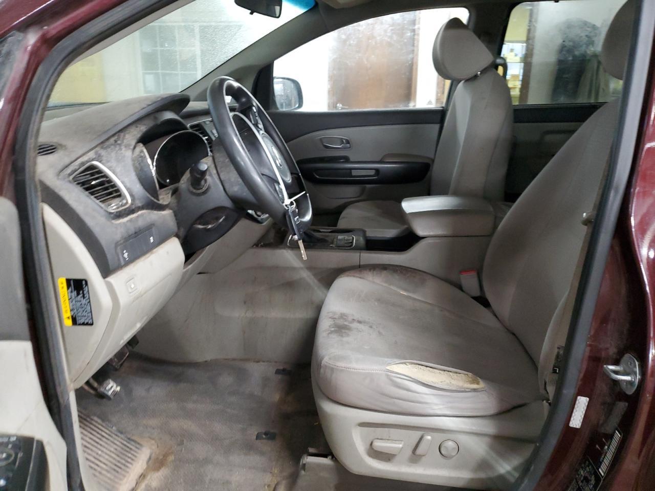 2016 KIA SEDONA LX - Image 7