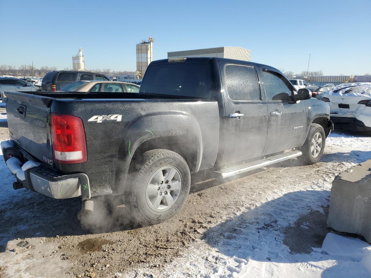 2011 GMC SIERRA K15 - Фото 3