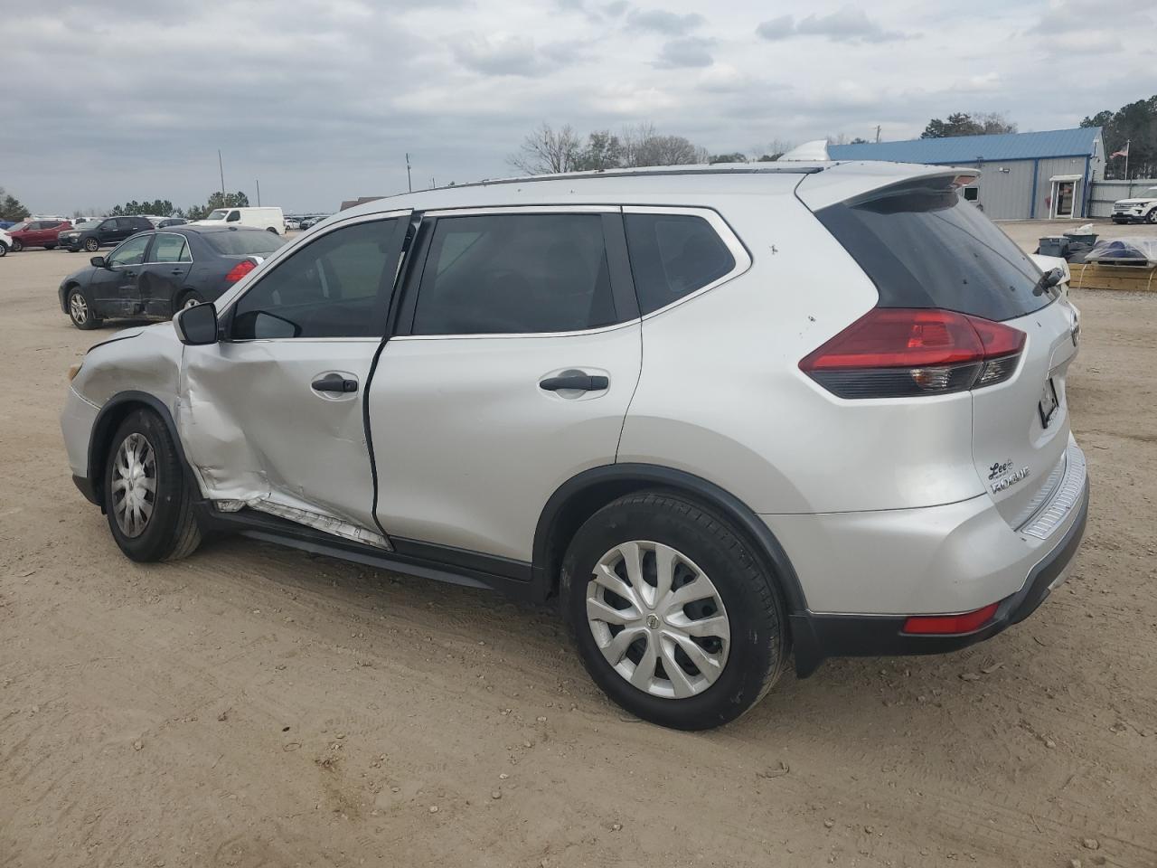 2018 NISSAN ROGUE S - Фото 2