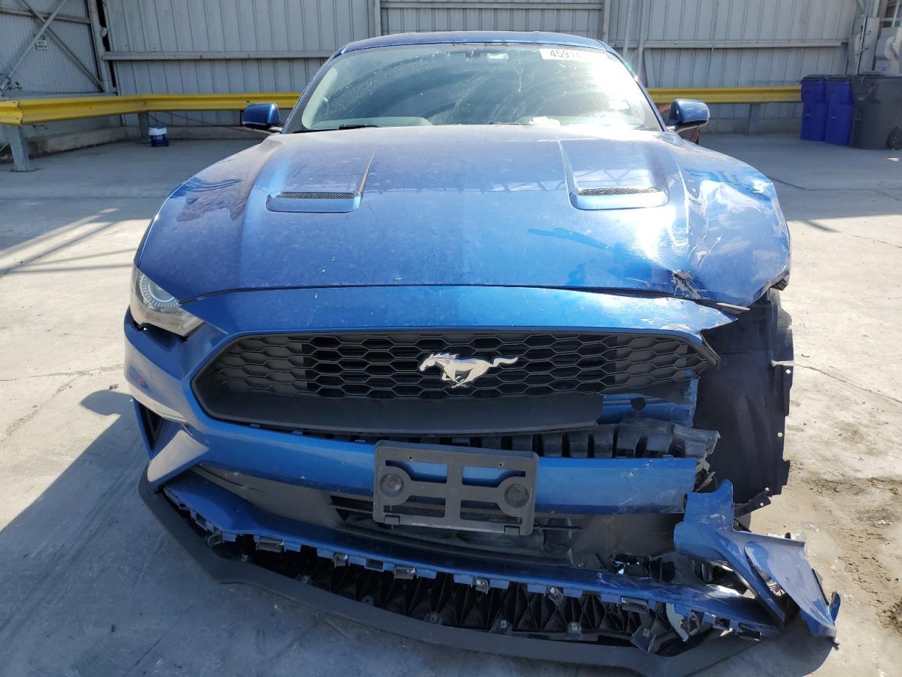 2018 FORD MUSTANG - Фото 5