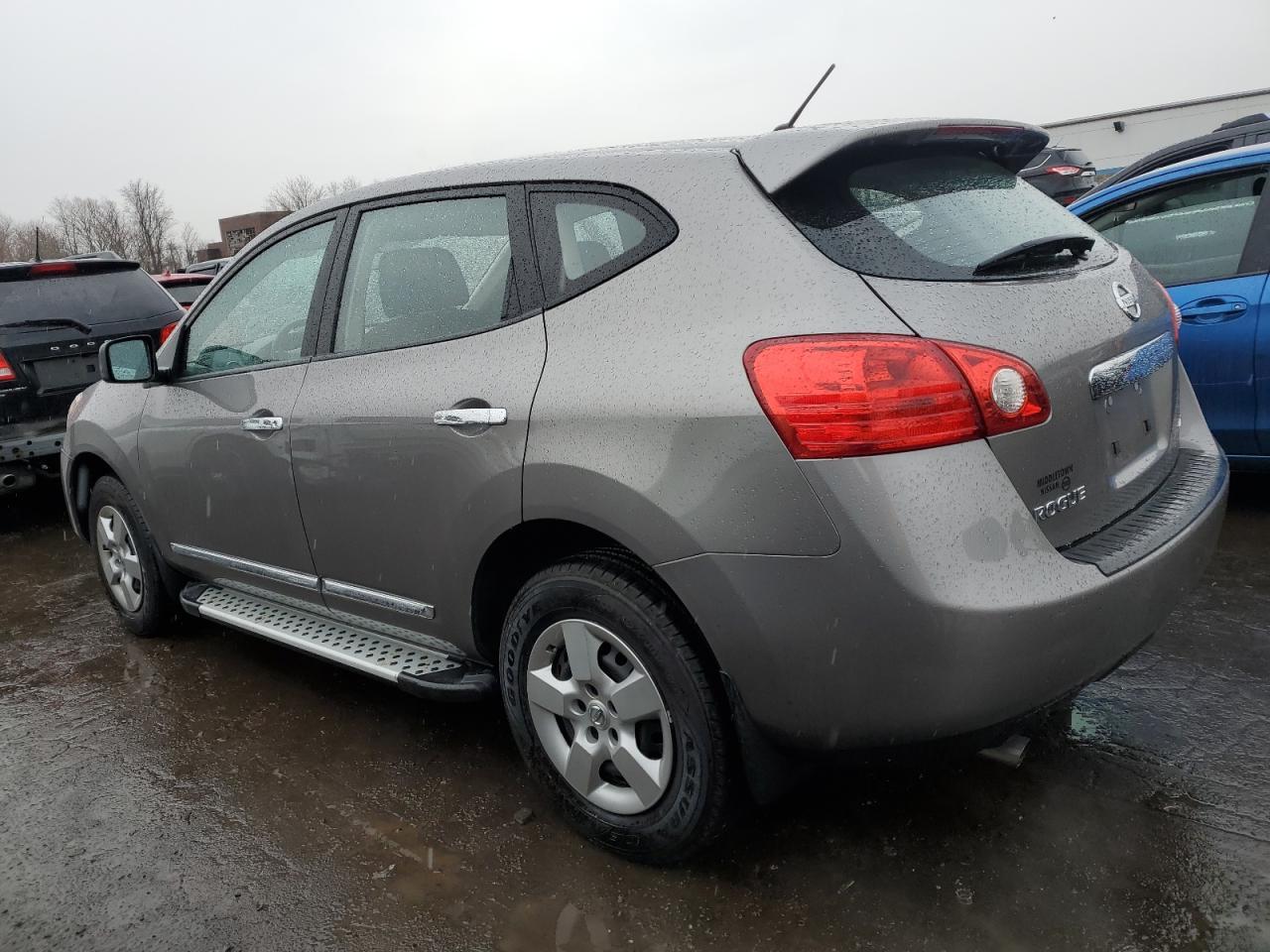 2013 NISSAN ROGUE S - Фото 2