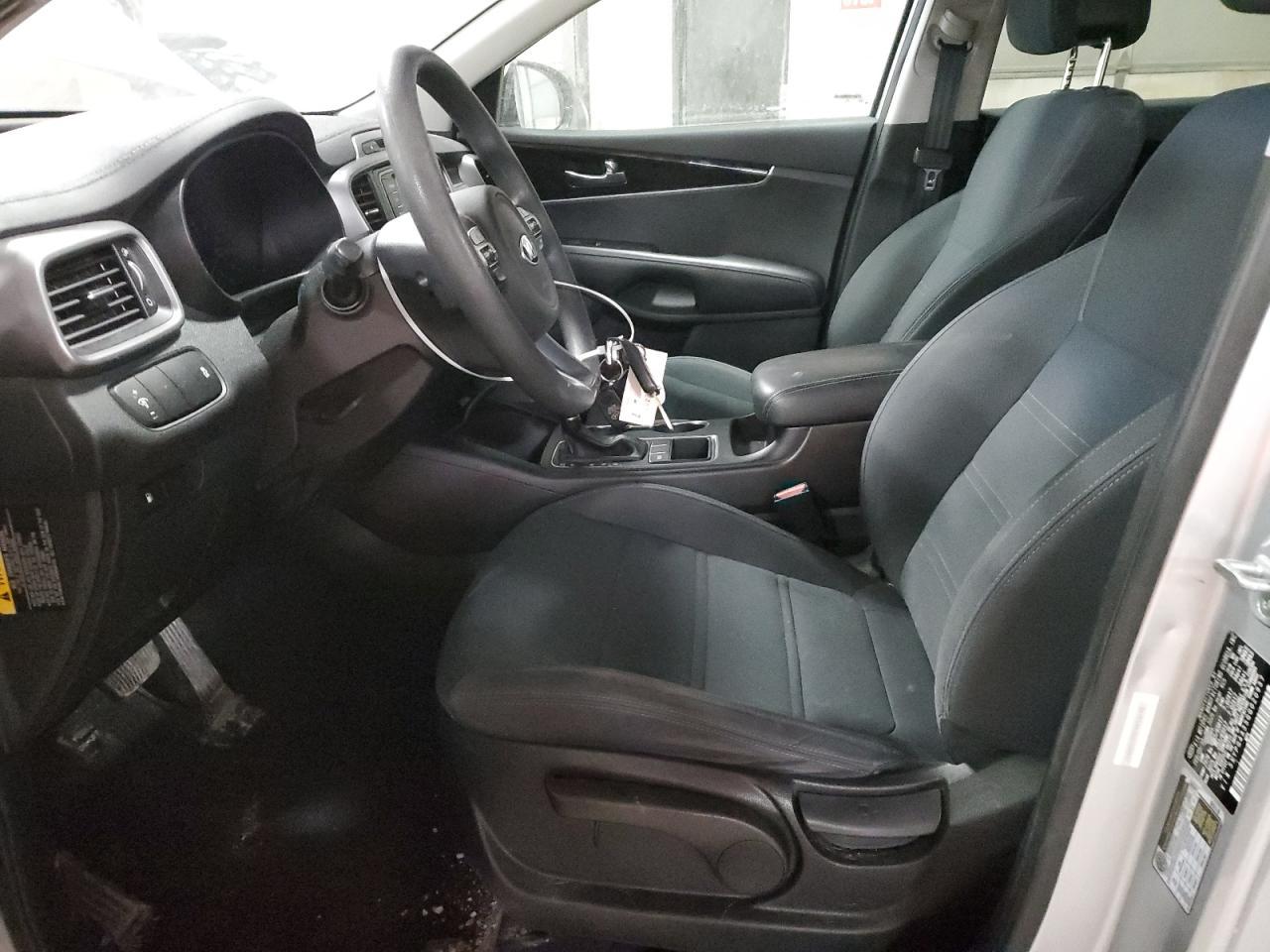 2016 KIA SORENTO LX - Image 7