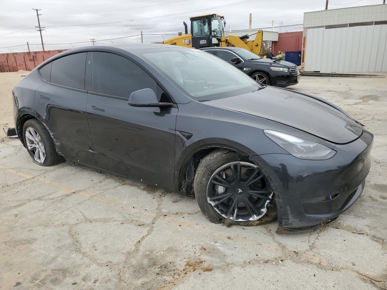 2024 TESLA MODEL Y - Фото 4