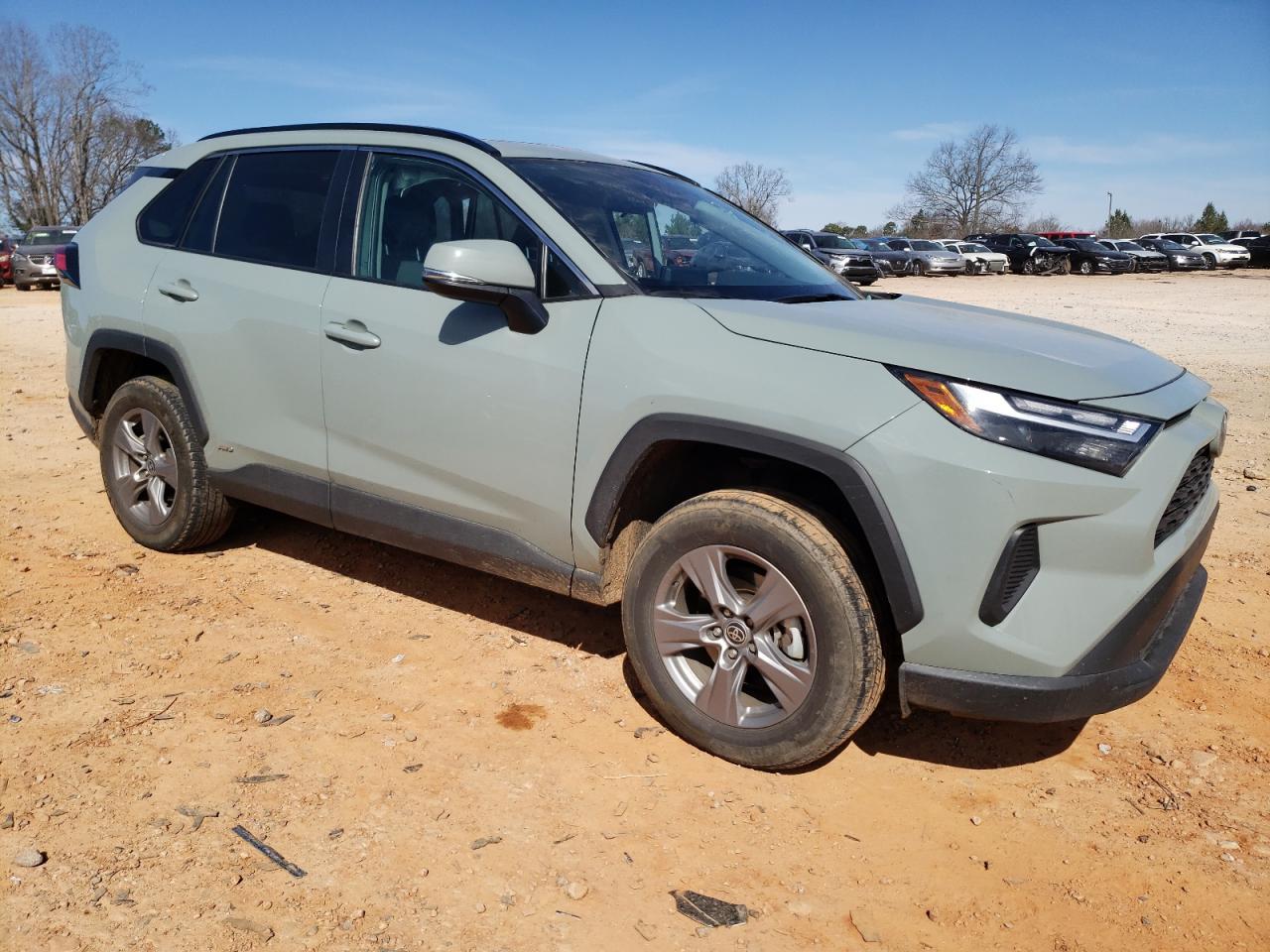 2022 TOYOTA RAV4 XLE - Image 4
