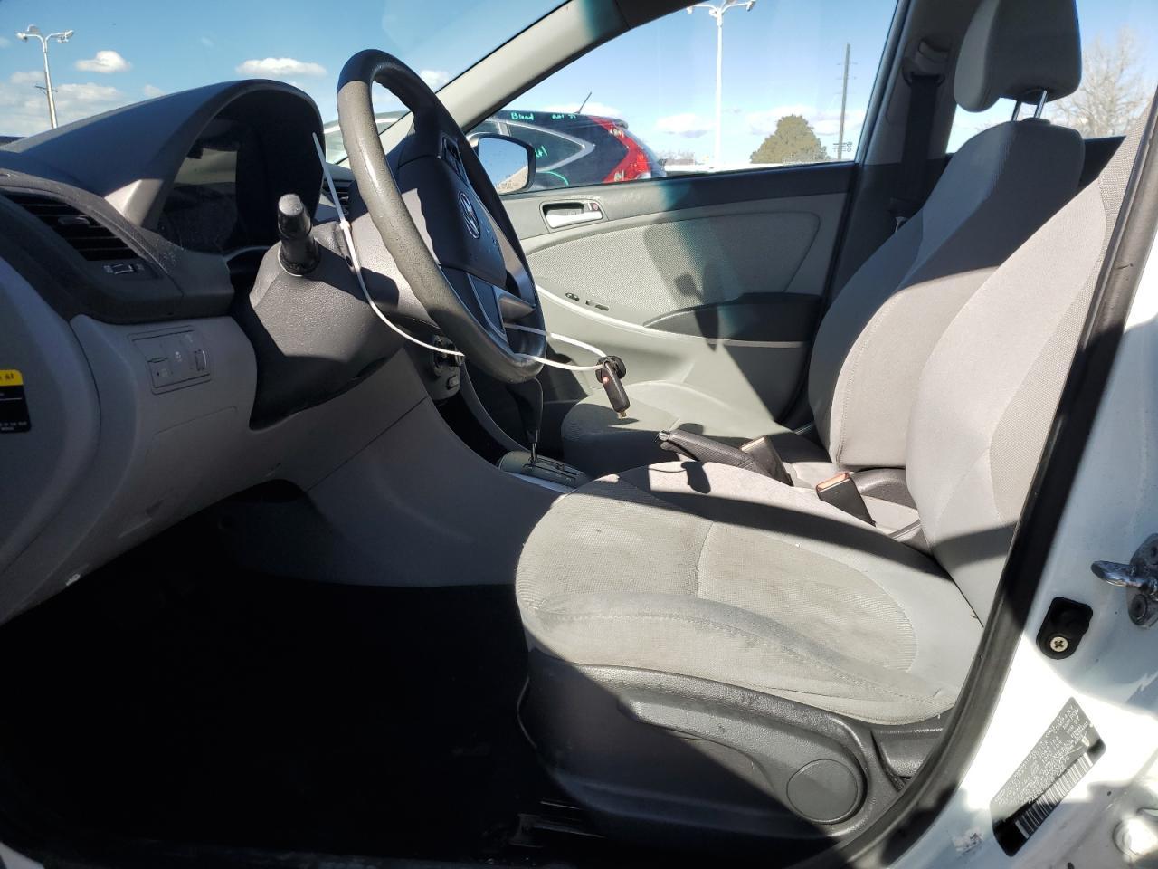 2012 HYUNDAI ACCENT GLS - Image 7
