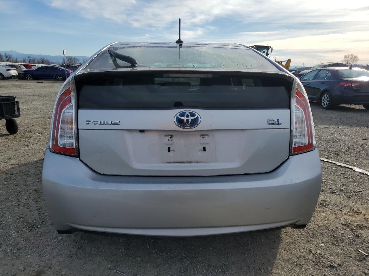 2015 TOYOTA PRIUS - Фото 6