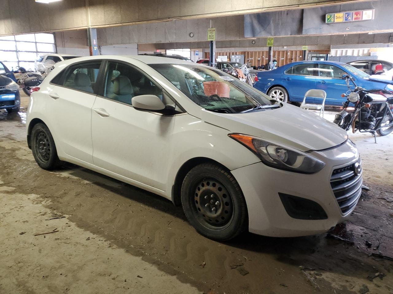 2016 HYUNDAI ELANTRA GT - Фото 4