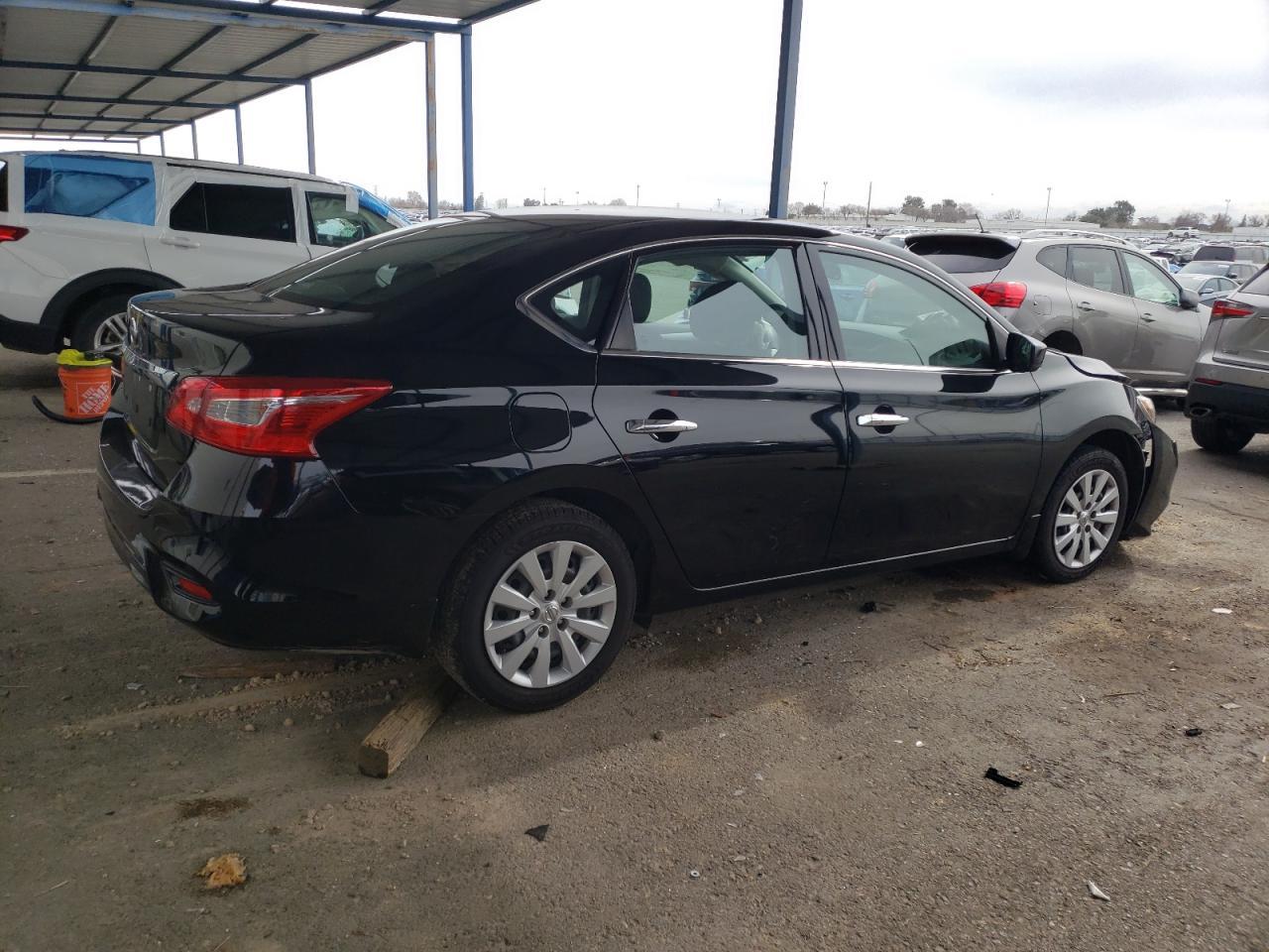 2017 NISSAN SENTRA S - Фото 3