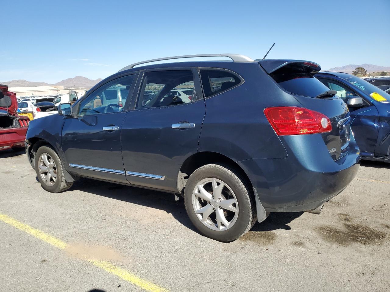 2013 NISSAN ROGUE S - Фото 2