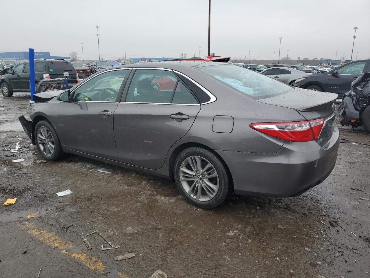 2016 TOYOTA CAMRY LE - Фото 2