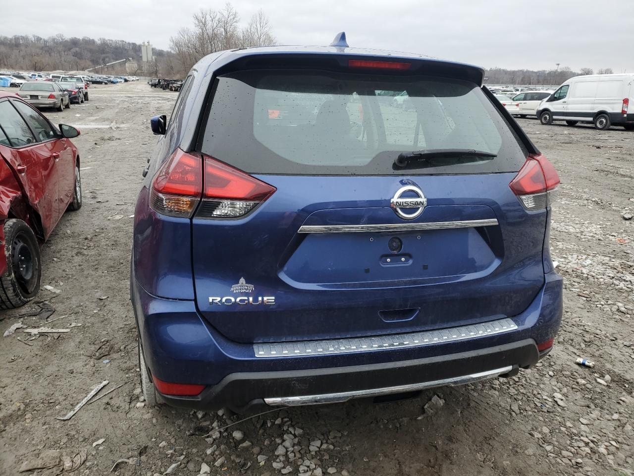 2018 NISSAN ROGUE S - Фото 6