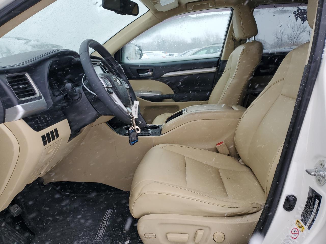 2015 TOYOTA HIGHLANDER - Image 7