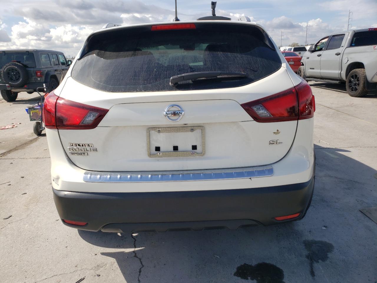 2018 NISSAN ROGUE SPOR - Фото 6