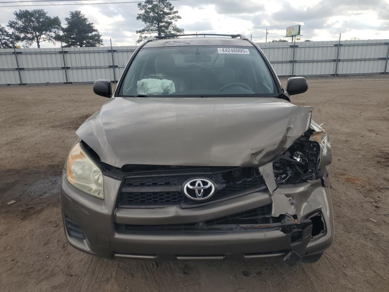 2011 TOYOTA RAV4 - Image 5