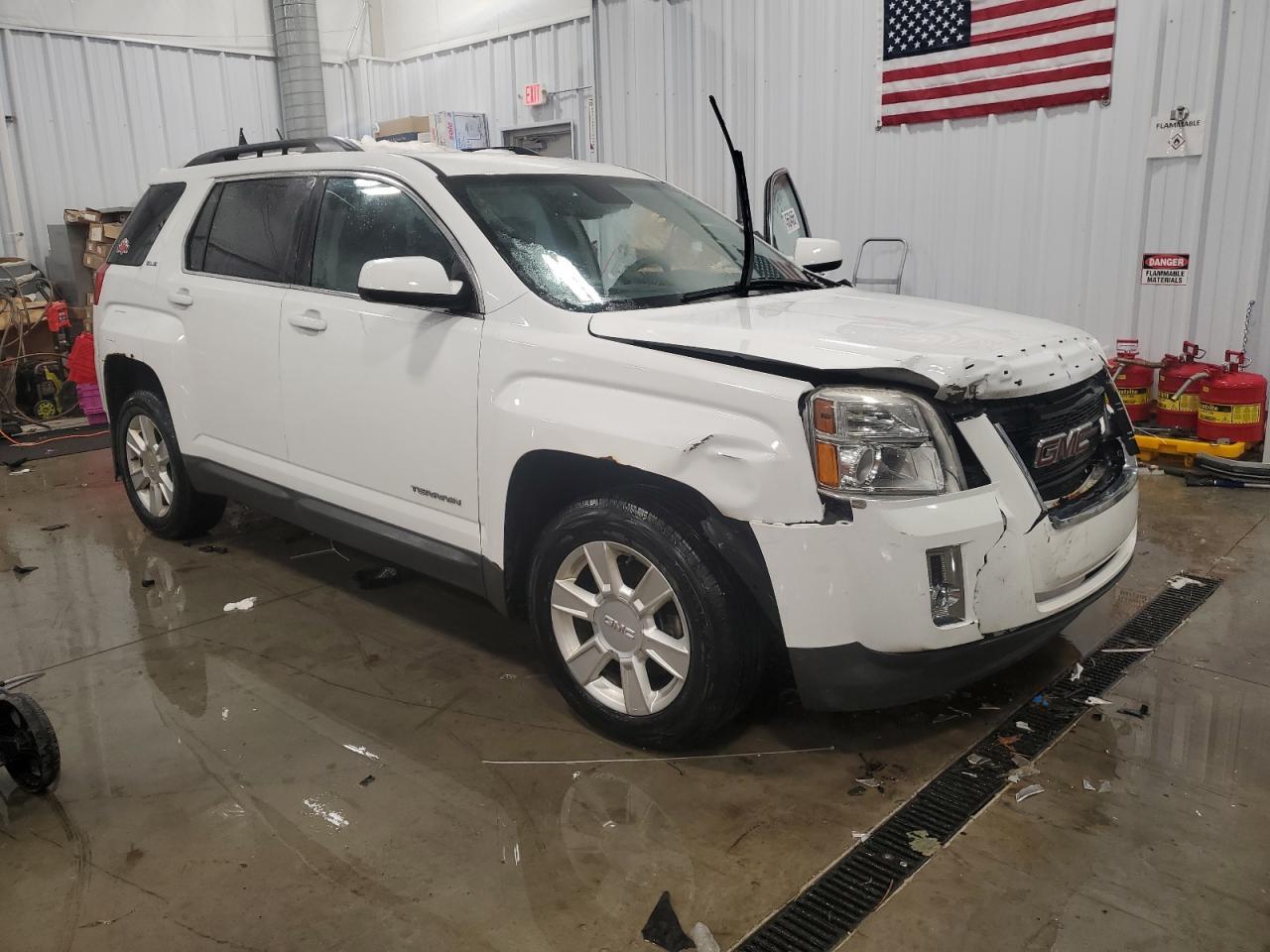 2013 GMC TERRAIN SL - Image 4
