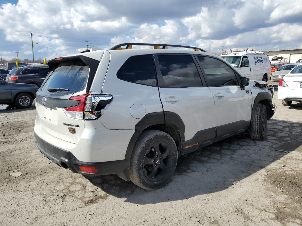 2022 SUBARU FORESTER W - Image 3