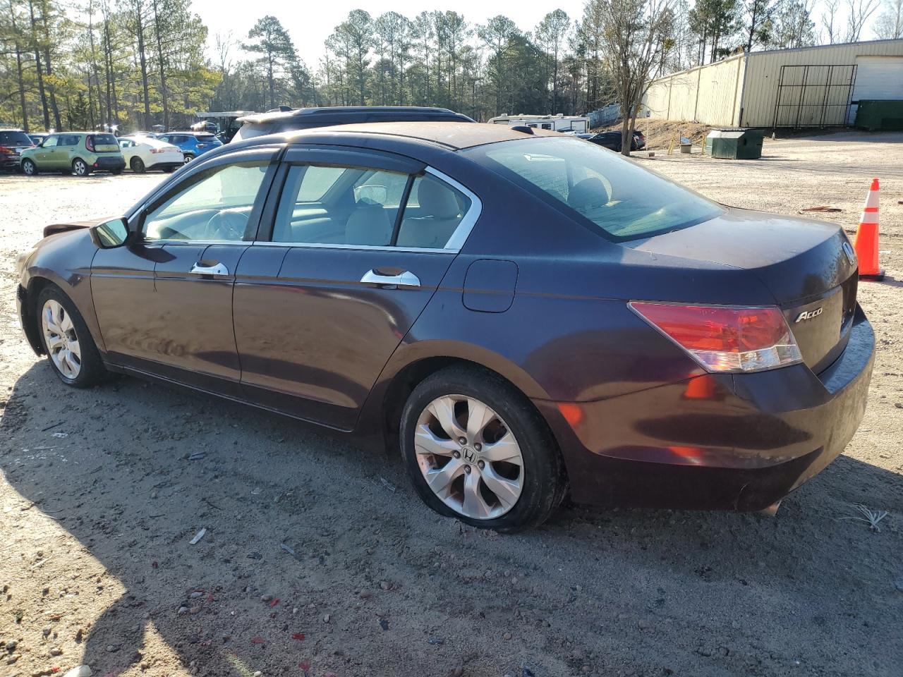 2010 HONDA ACCORD EXL - Image 2