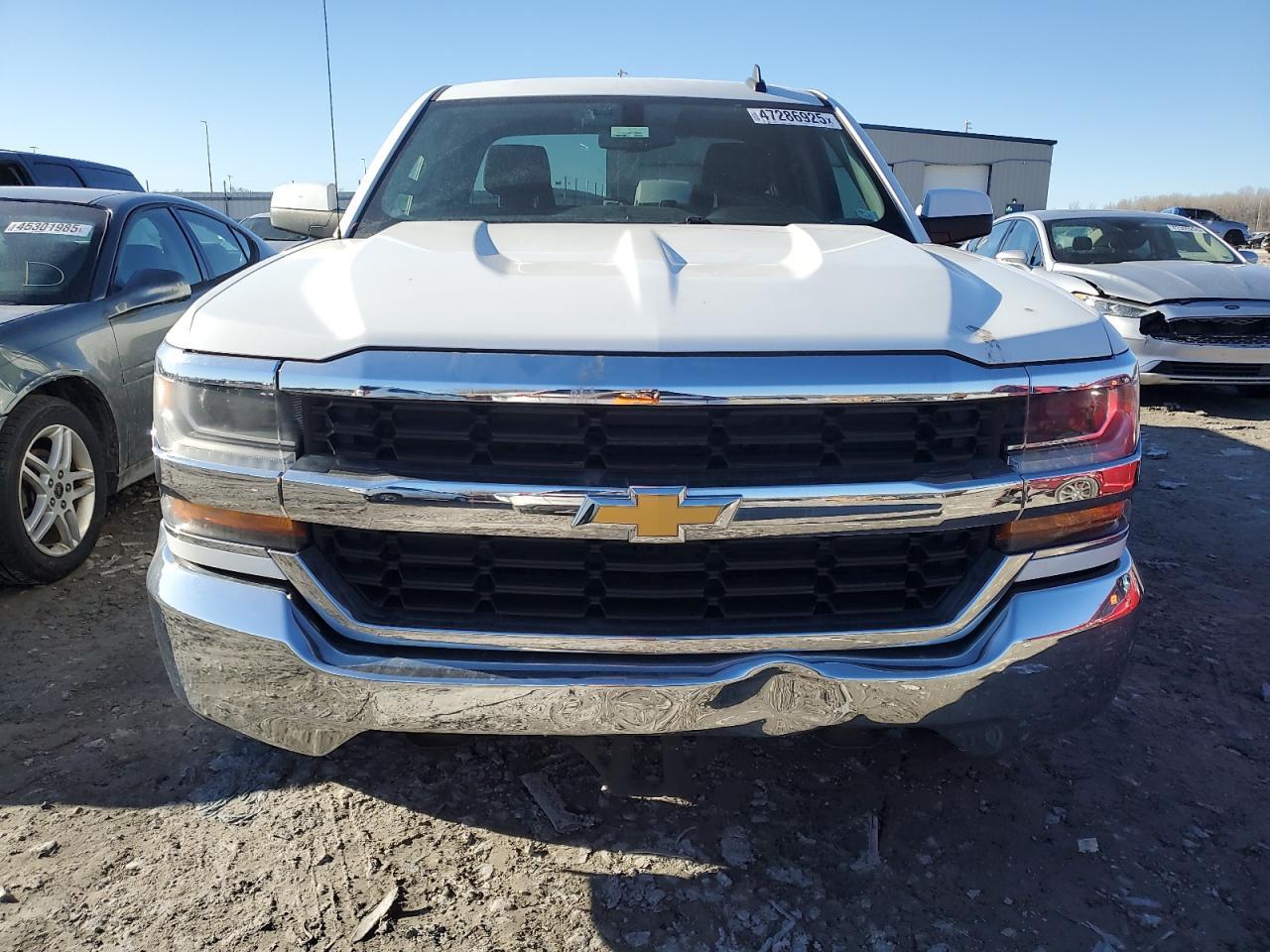2018 CHEVROLET SILVERADO - Фото 5