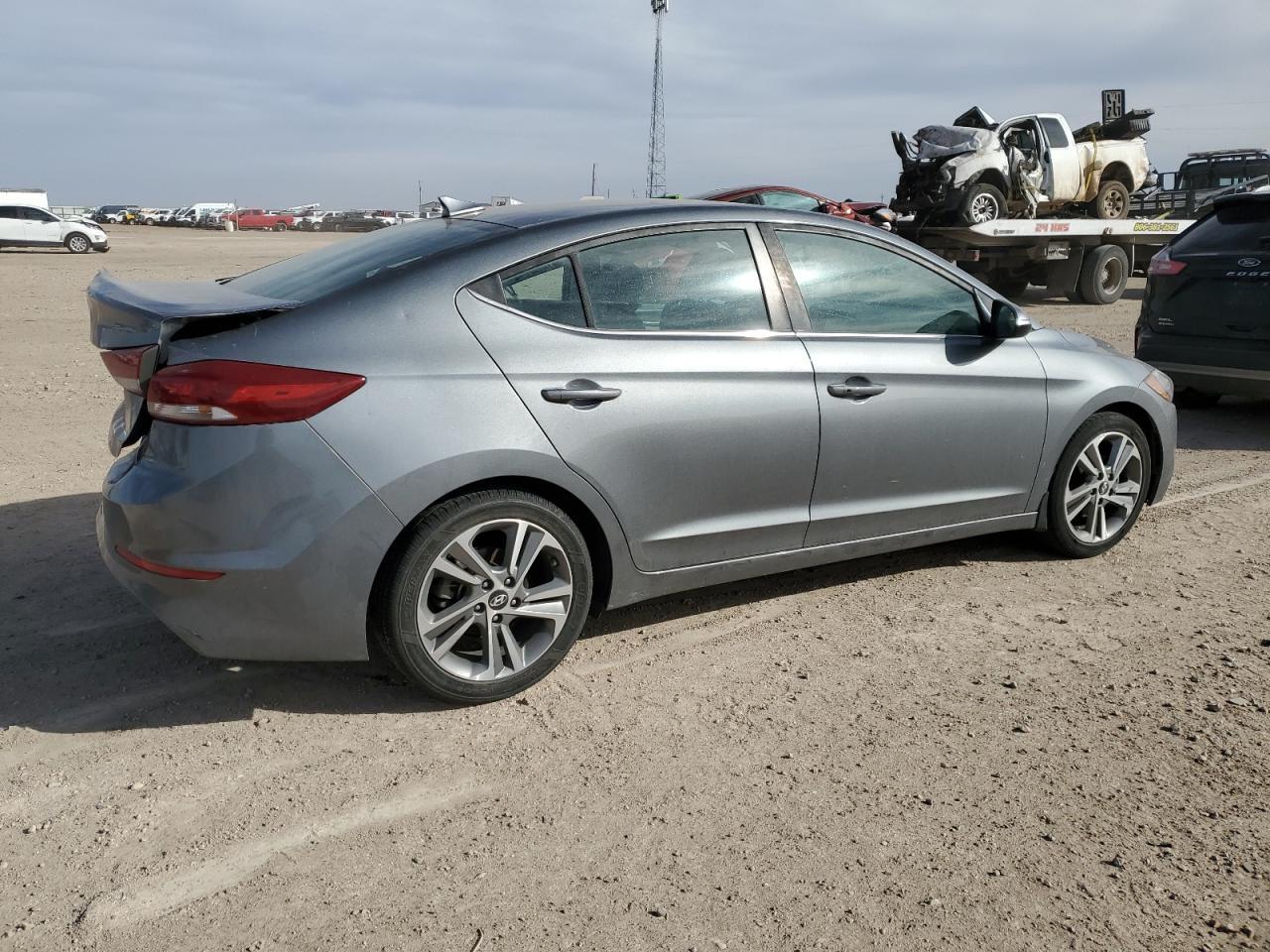 2018 HYUNDAI ELANTRA SE - Фото 3