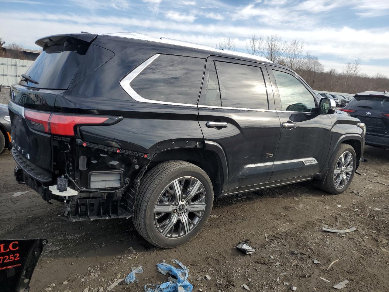 2023 TOYOTA SEQUOIA SR - Фото 3
