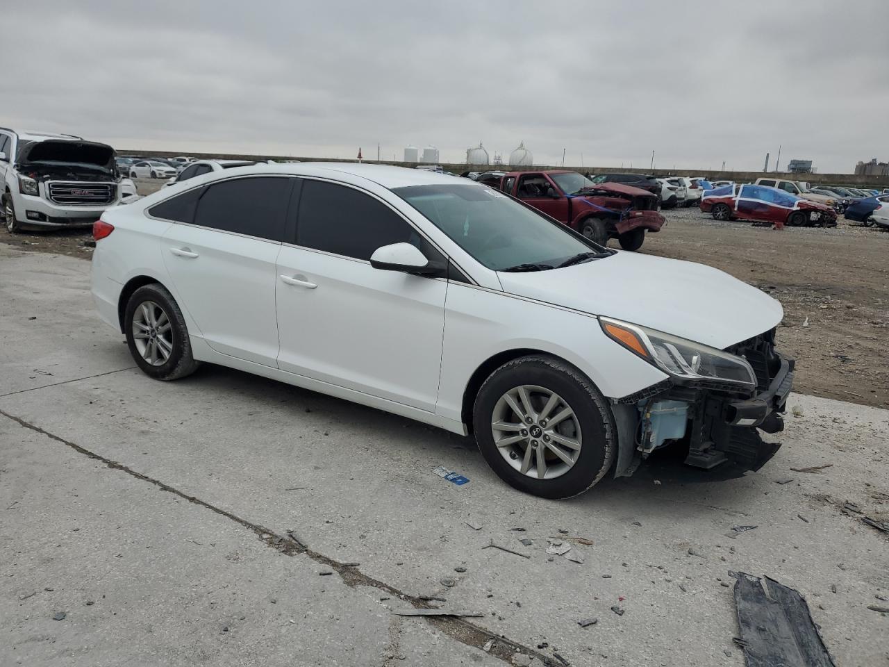 2017 HYUNDAI SONATA SE - Фото 4