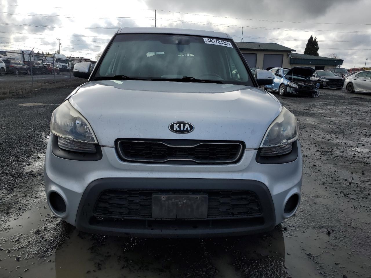 2013 KIA SOUL + - Image 5