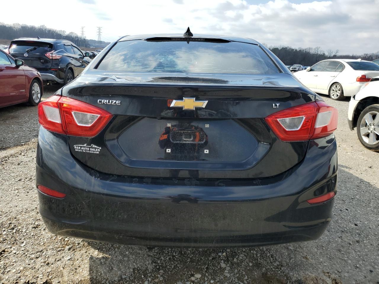 2017 CHEVROLET CRUZE LT - Image 6
