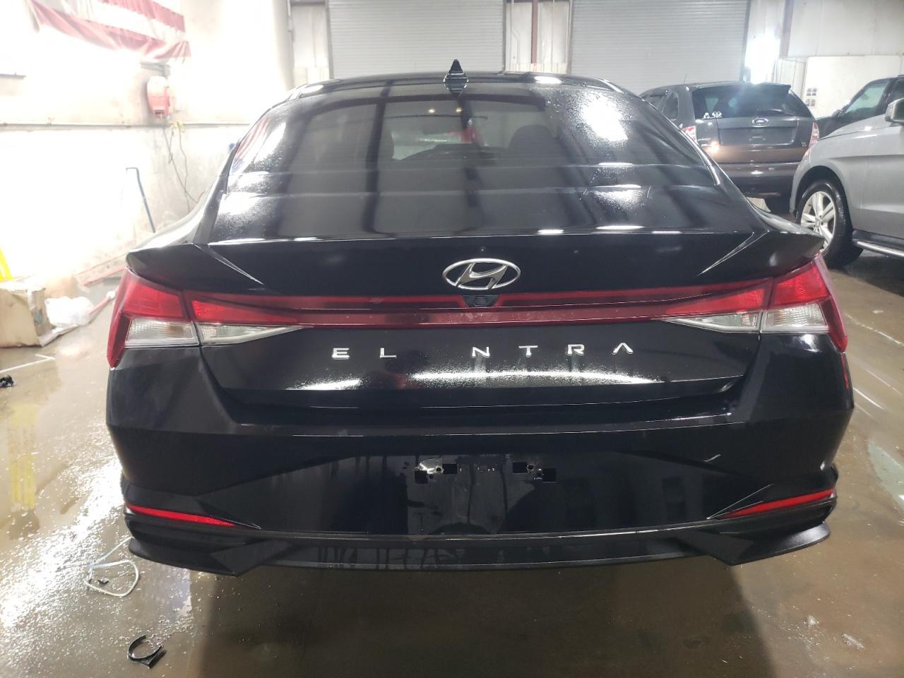 2023 HYUNDAI ELANTRA SE - Image 6