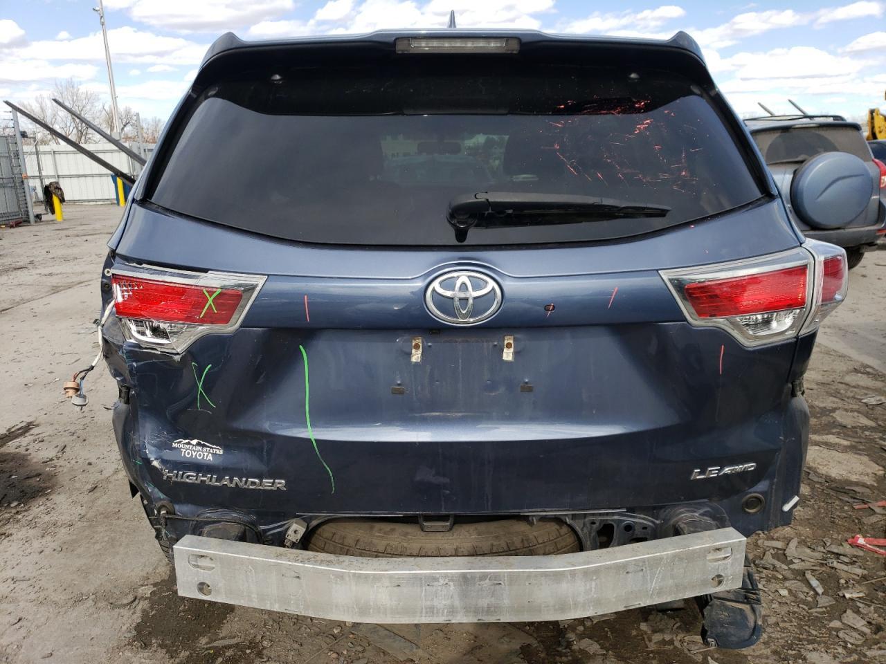 2015 TOYOTA HIGHLANDER - Image 6
