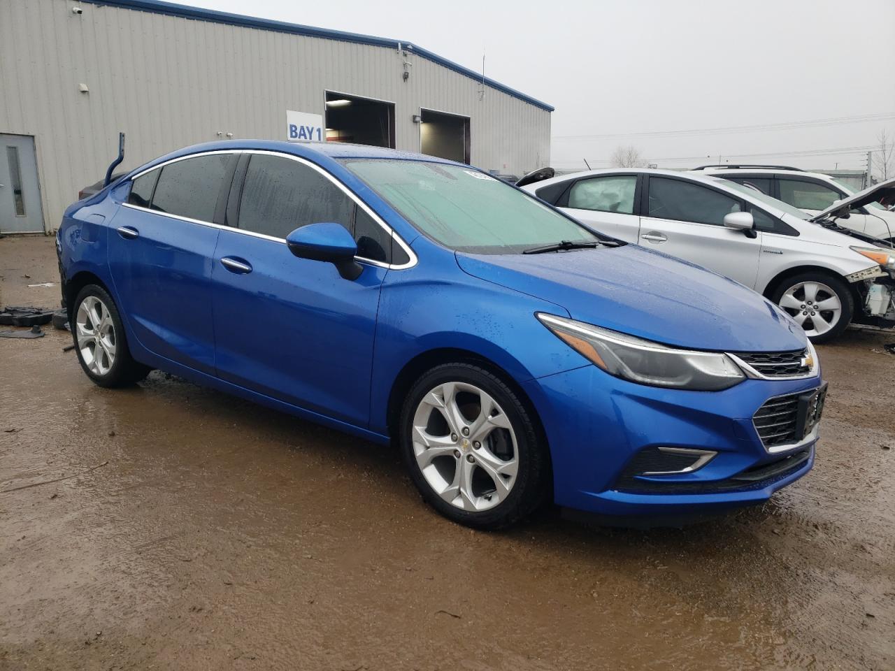 2017 CHEVROLET CRUZE PREM - Image 4