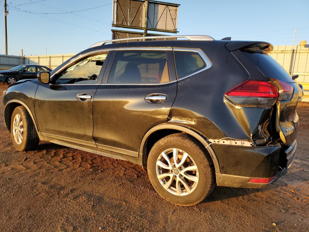 2017 NISSAN ROGUE S - Фото 2