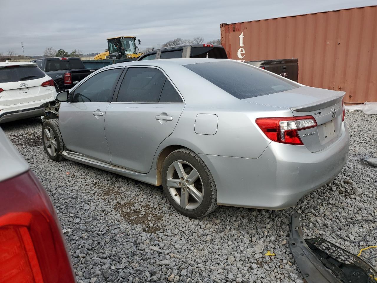 2014 TOYOTA CAMRY L - Image 2