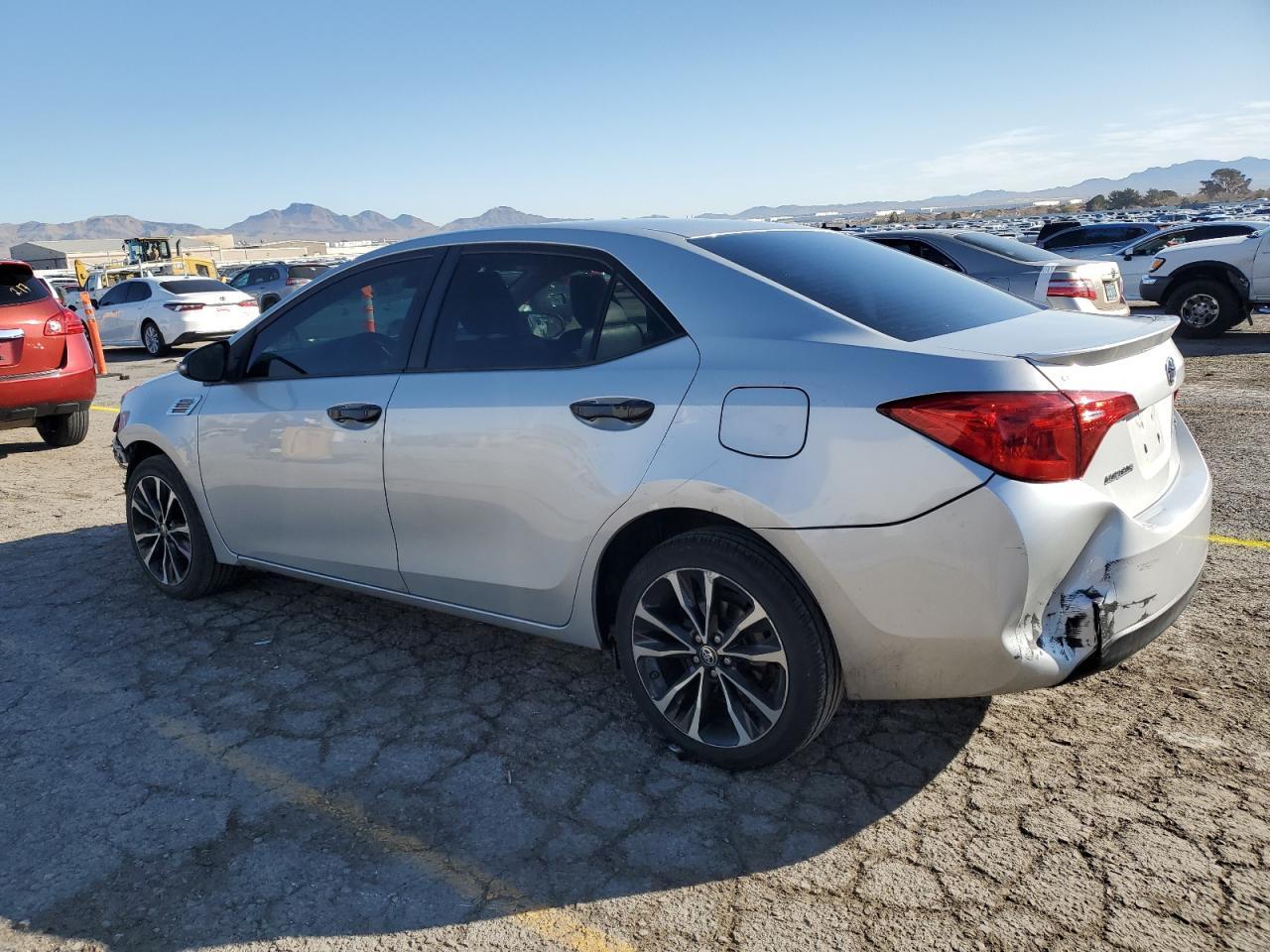 2018 TOYOTA COROLLA L - Фото 2
