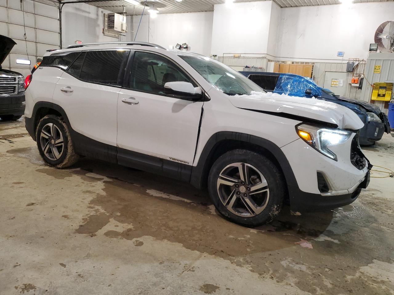 2018 GMC TERRAIN SL - Image 4