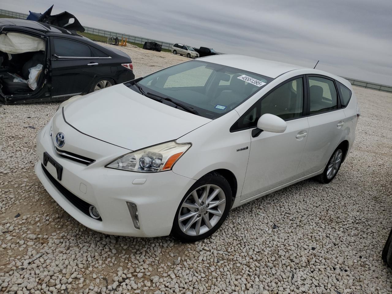 2013 TOYOTA PRIUS V