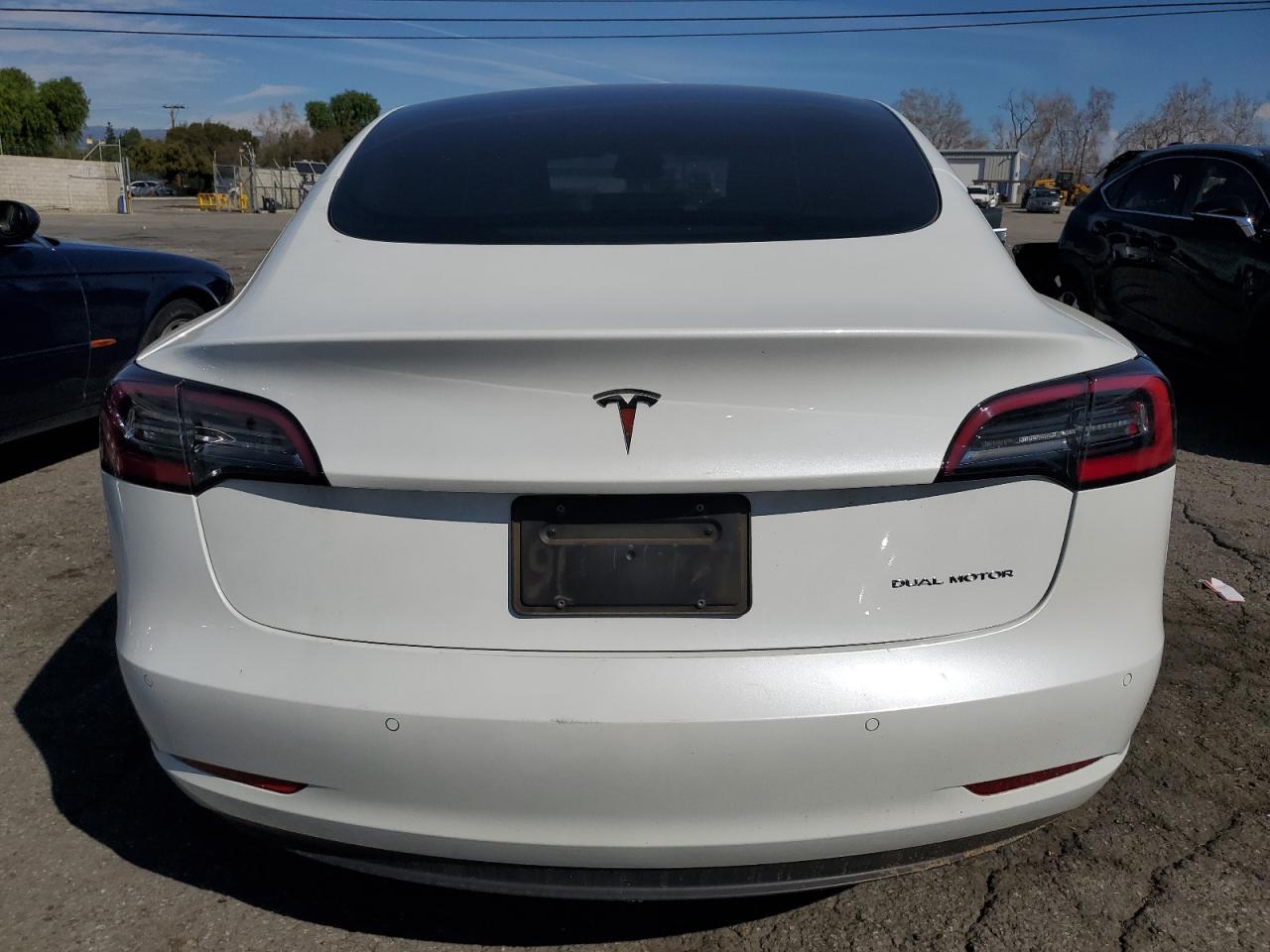 2022 TESLA MODEL 3 - Фото 6
