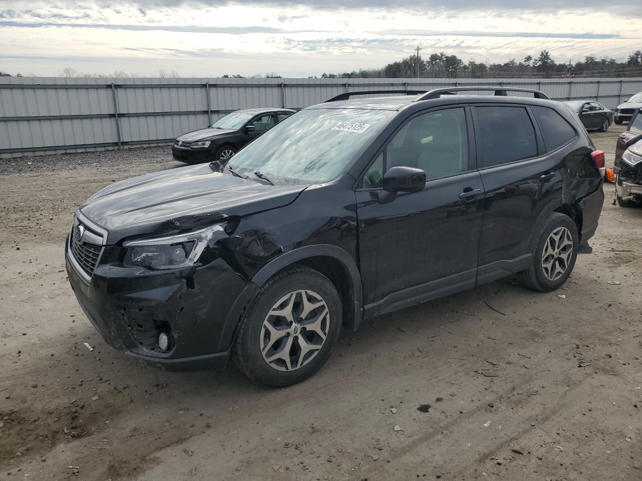 2021 SUBARU FORESTER P