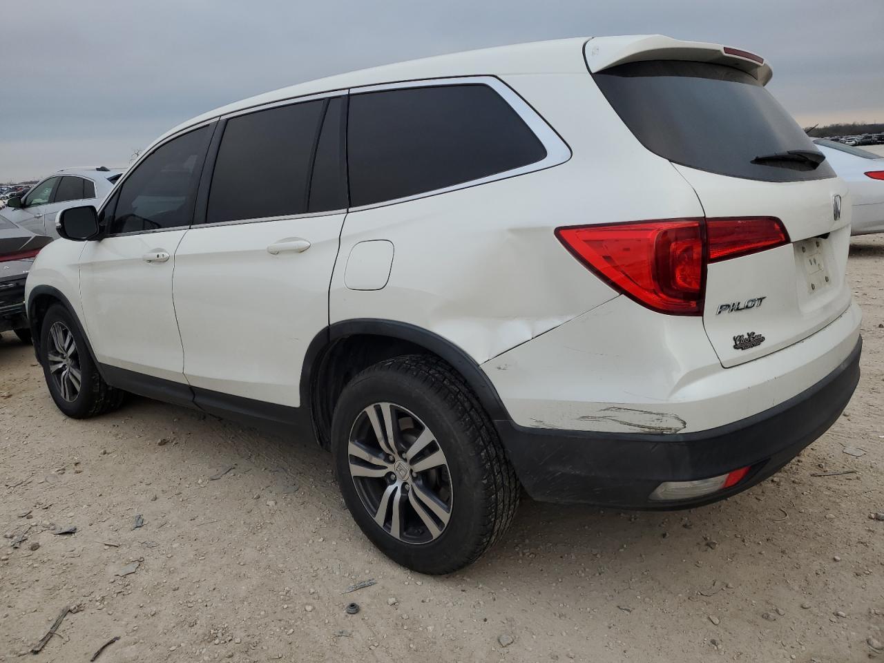 2016 HONDA PILOT EXL - Image 2