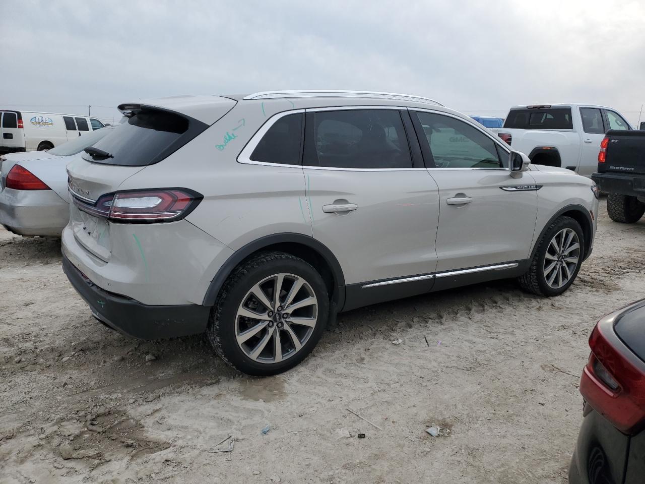 2019 LINCOLN NAUTILUS S - Image 3