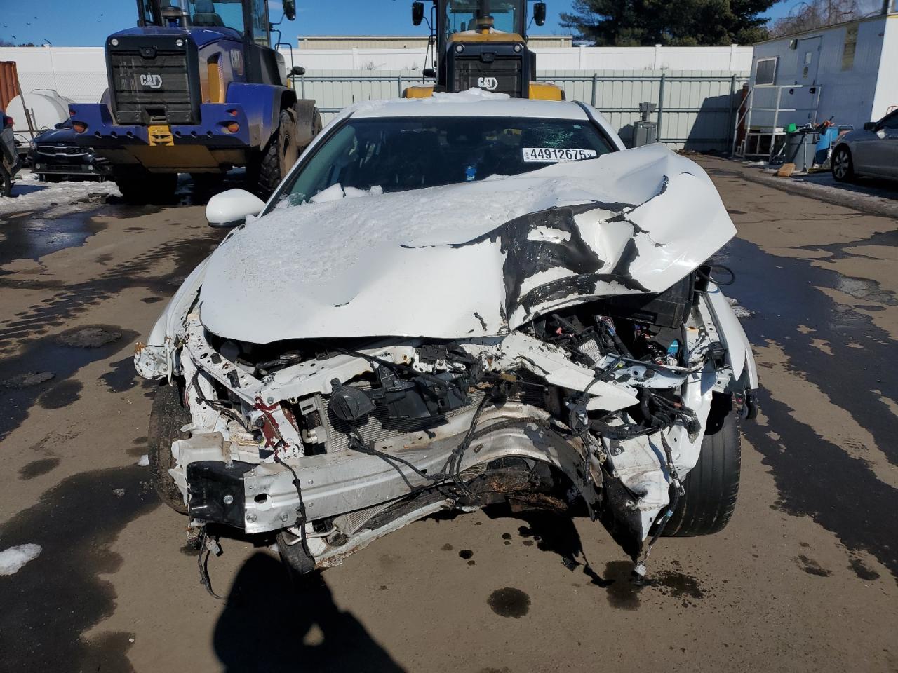 2021 TOYOTA CAMRY SE - Фото 5