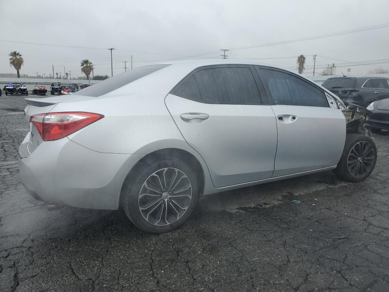 2016 TOYOTA COROLLA L - Фото 3