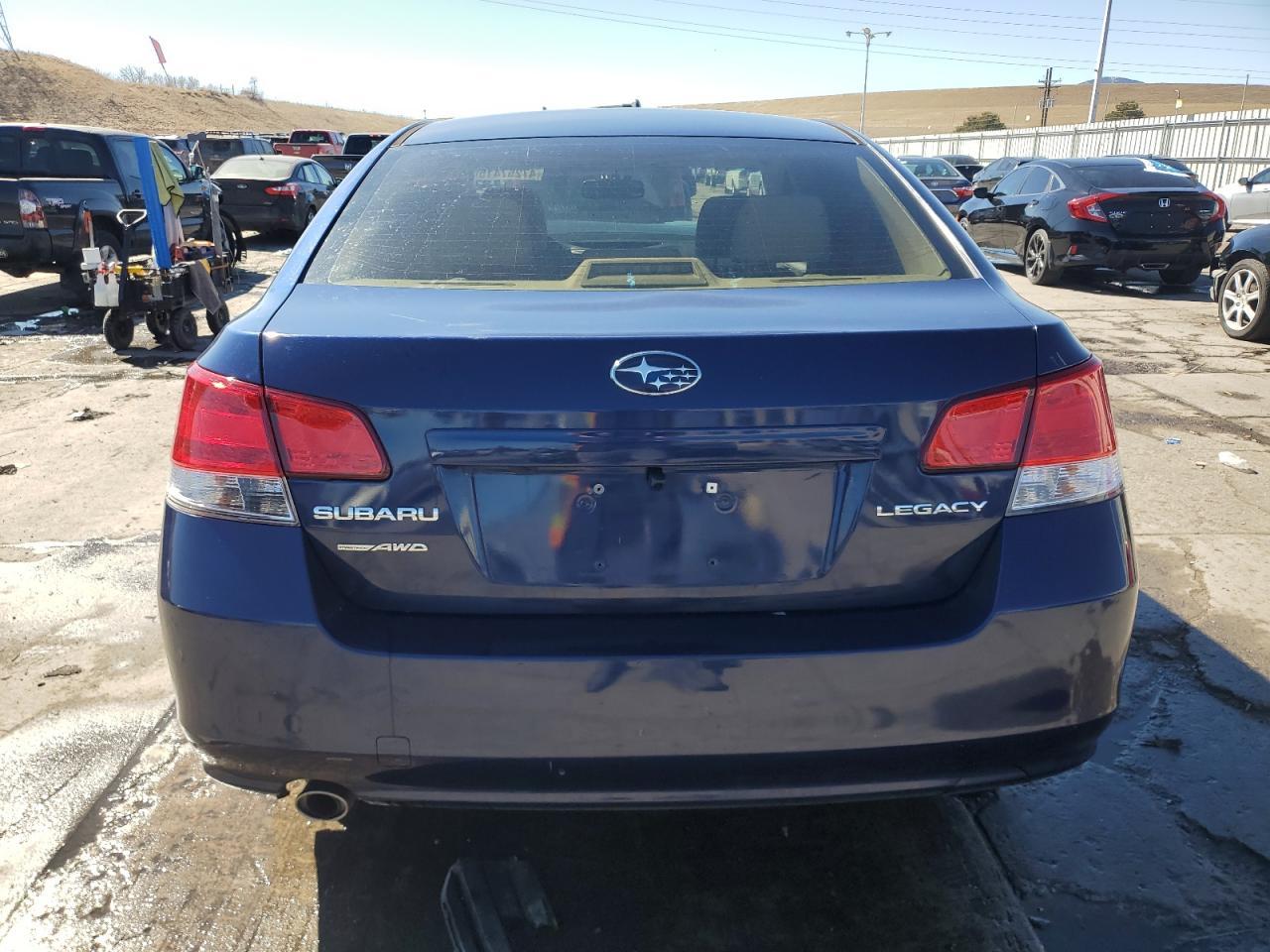 2011 SUBARU LEGACY 2.5 - Image 6