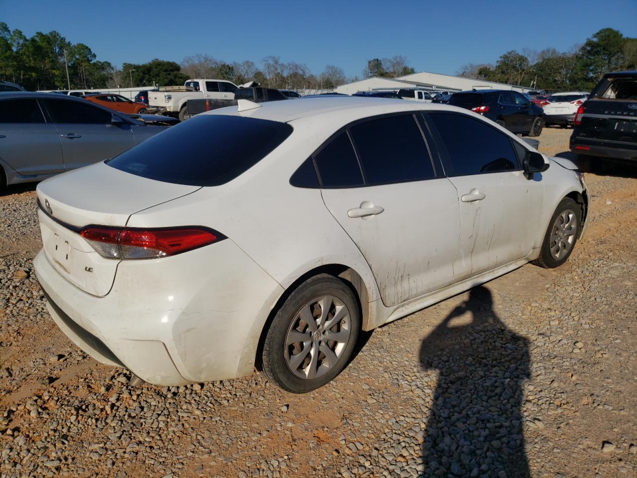 2020 TOYOTA COROLLA LE - Фото 3