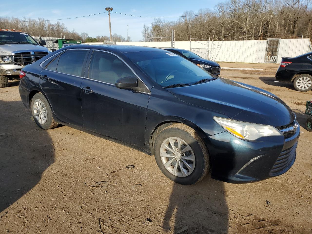 2016 TOYOTA CAMRY LE - Фото 4