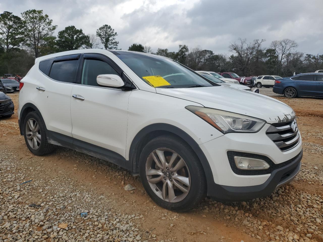 2013 HYUNDAI SANTA FE S - Image 4