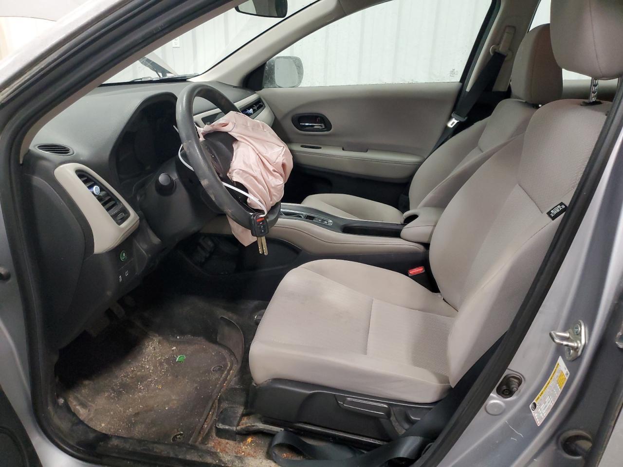 2018 HONDA HR-V LX - Image 7