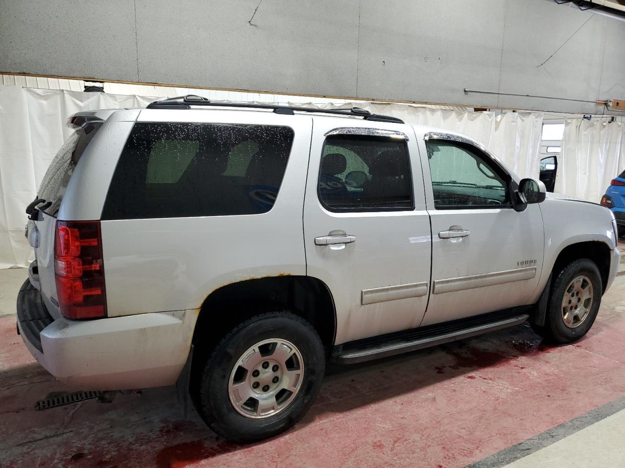 2011 CHEVROLET TAHOE K150 - Image 3