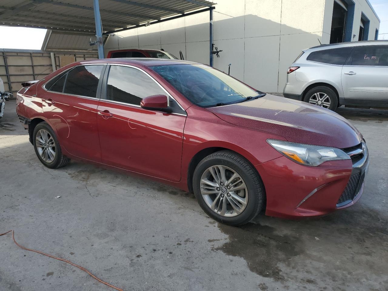 2017 TOYOTA CAMRY LE - Фото 4