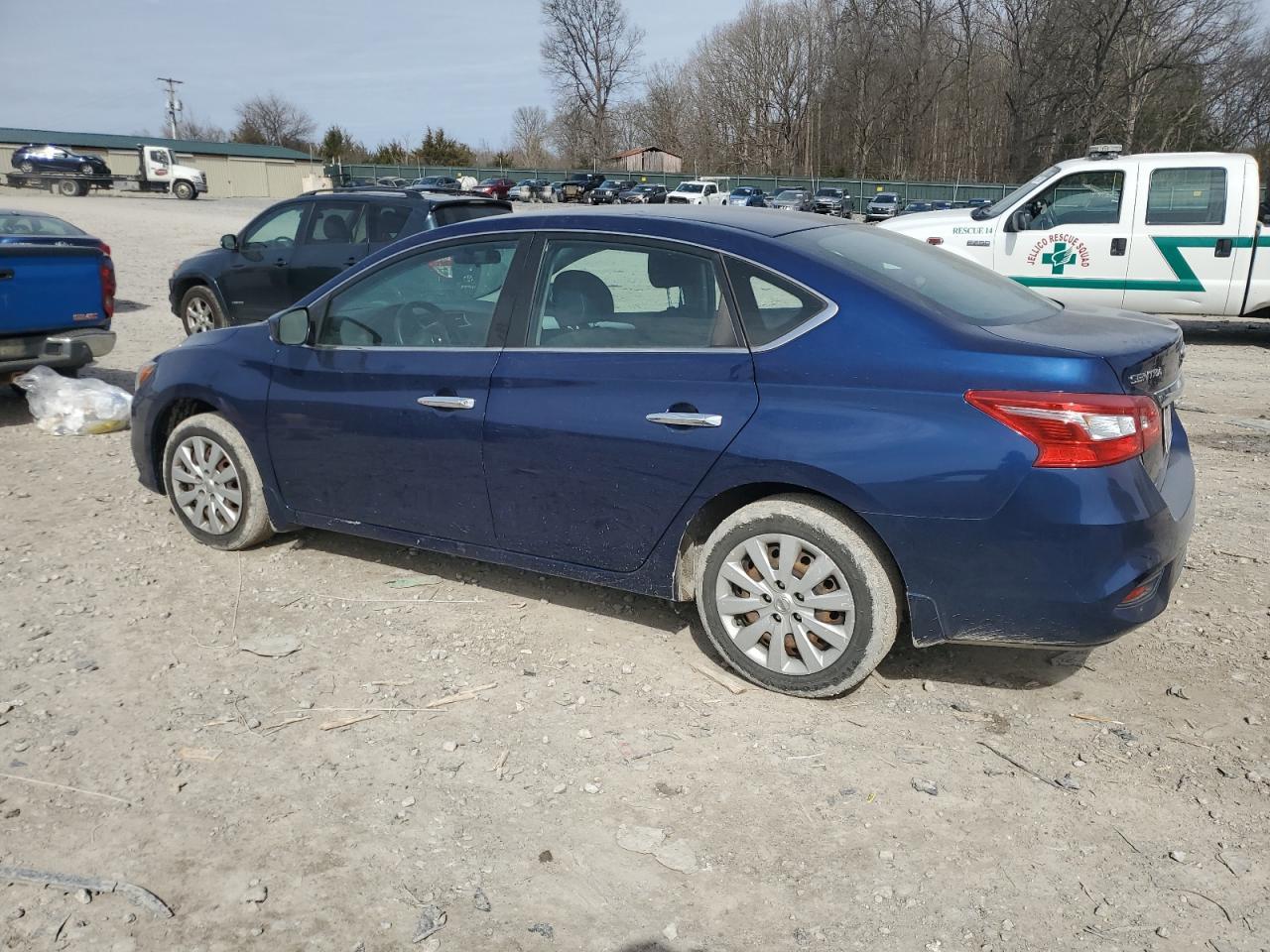2017 NISSAN SENTRA S - Фото 2